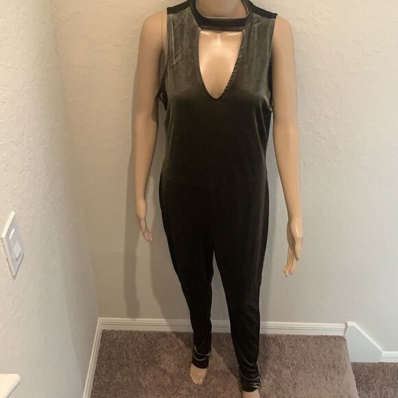 Velvet Green Jumpsuit  - Picture 3 of 11